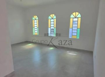Casa · 250m² · 2 Quartos · 3 Vagas · Oportunidade - Casa - Bosque dos Eucaliptos - 3 Dormitórios - 150m².