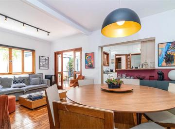 Casa · 180m² · 4 Quartos · 2 Vagas · Casa com 4 quartos à venda em Pinheiros - SP