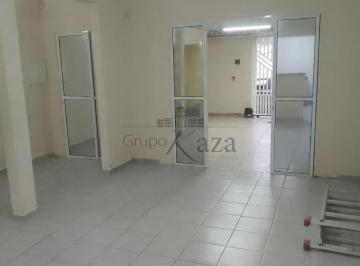Casa · 150m² · 2 Quartos · 2 Vagas · Oportunidade - Casa térrea - Jardim Maria Amélia - 2 Dormitórios - 70m².