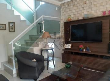 Casa · 250m² · 3 Quartos · 2 Vagas · Oportunidade - Casa Sobrado - Villa Branca - Jacareí - 3 Dormitórios - 124,73m².