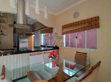 Casa · 250m² · 3 Quartos · 2 Vagas · Casa - Jacareí - Villa Branca - 3 Dormitórios - 120,45m².