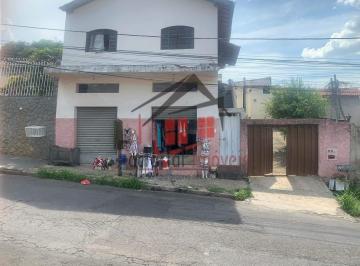 Casa · 67m² · 6 Quartos · 4 Vagas · Casa com apartamento, barracão e loja à venda no bairro Alípio de Melo – Belo Horizonte/MG