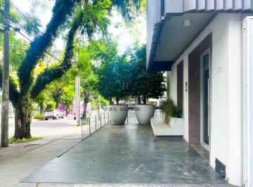 Foto 01 · Loja comercial de alto padrão no coração do Moinhos de Vento: 6 salas, 4 banheiros, 270m² para locaç