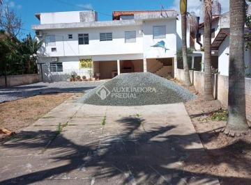 Casa · 160m² · 3 Quartos · 10 Vagas · Casa com 2 pavimentos à venda, apenas 200m mar, Bairro Cachoeira do Bom Jesus
