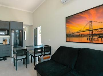 Casa · 145m² · 3 Quartos · 2 Vagas · CASA À VENDA, 3 DORMITÓRIOS SENDO 1 SUÍTE, PORTEIRA FECHADA - BAIRRO NGLESES