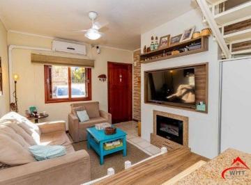 Casa · 90m² · 3 Quartos · 1 Vaga · Casa de 3 dormitórios, em condomínio fechado na zona sul de Porto Alegre, com l
