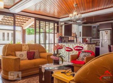 Casa · 337m² · 3 Quartos · 4 Vagas · Casa à venda - no Centro