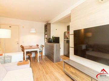 Apartamento · 57m² · 2 Quartos · 1 Vaga · Apartamento à venda com 2 dormitórios, sacada e vaga no Morro Santana.