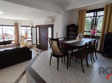 Casa · 237m² · 5 Quartos · 3 Vagas · Sobrado, 5 quartos, 2 suites, pátio, 3 vagas - Bairro Vila Nova