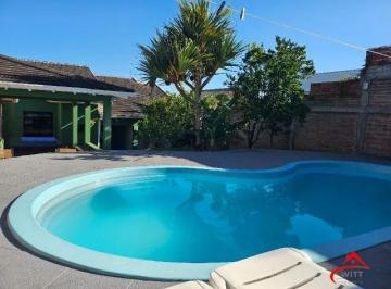 Casa · 250m² · 3 Quartos · 2 Vagas · Casa à venda - na Fazenda São Borja