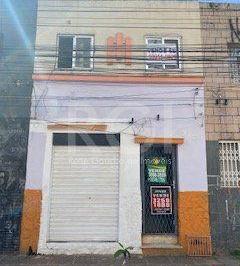 Casa · 120m² · 5 Quartos · sobrado no coração da Cidade Baixa. 50 m Zaffari Lima e Silva.