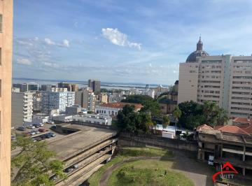Apartamento · 133m² · 4 Quartos · 1 Vaga · Apartamento com vista para o Guaíba com 4 quartos, portaria e elevador no Centro