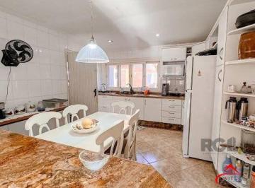 Casa · 170m² · 3 Quartos · 2 Vagas · Casa à venda - no Centro