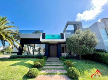 Casa · 320m² · 4 Quartos · 2 Vagas · Casa à venda - Em Arroio Teixeira (Distrito)