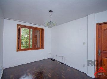 Apartamento · 78m² · 3 Quartos · Excelente apartamento de 78m² com 3 dormitórios no bairro Petrópolis.