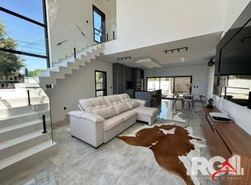Casa · 247m² · 2 Quartos · 4 Vagas · Casa de alto padrão a venda, totalmente mobiliada, com 2 dormitórios, 1 suite e