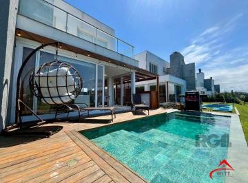 Casa · 151m² · 4 Quartos · 2 Vagas · Casa à venda - em Atlantida