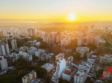 Apartamento · 161m² · 3 Quartos · 2 Vagas · ✨🏙 DUPLEX FRONTAL – 7º ANDAR NOS ALTOS DA CARLOS VON KOSERITZ ✨