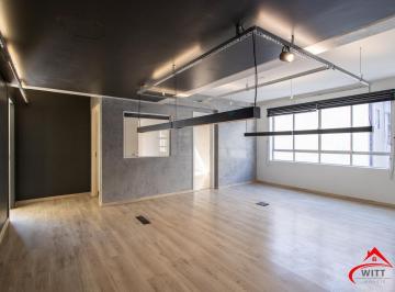 Comercial · 69m² · 6 Quartos · Andar inteiro com 214 m²