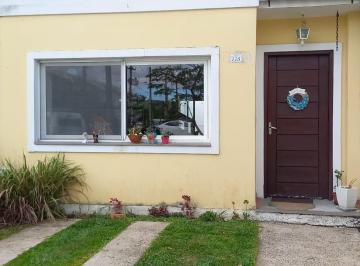 Casa · 147m² · 3 Quartos · 1 Vaga · Casa em condomínio no bairro Restinga 3 dormitórios - 2 dormitórios