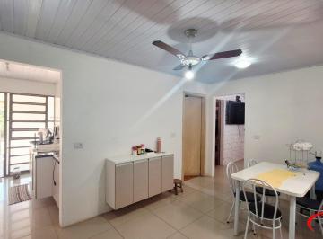 Casa · 90m² · 3 Quartos · 2 Vagas · Se você procura uma casa com pátio e churrasqueira para receber sua família e a