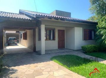 Casa · 182m² · 3 Quartos · 2 Vagas · Casa com 3 quartos, 1 suíte, 3 vagas e 182m² para vender por R$ 890.000