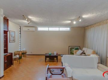 Casa · 279m² · 3 Quartos · 2 Vagas · Casa com 3 dormitórios com 279.5m², no bairro Três Figueiras
