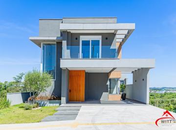 Casa · 288m² · 3 Quartos · 2 Vagas · Casa à venda - no Centro