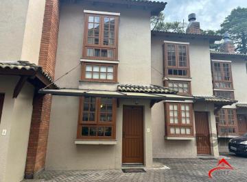 Casa · 76m² · 2 Quartos · 1 Vaga · Sobrado de Alvenaria em Condominio  no bairro Nobre de Gramado