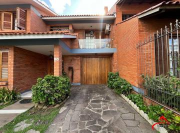 Casa · 228m² · 4 Quartos · 3 Vagas · Casa com piscina a venda em Ipanema