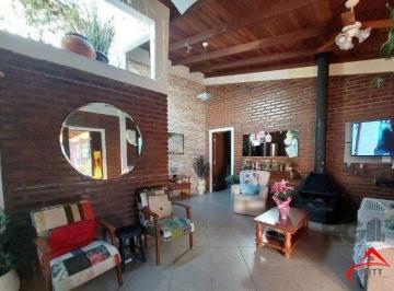 Casa · 300m² · 3 Quartos · 2 Vagas · Casa à venda - em Tarumã