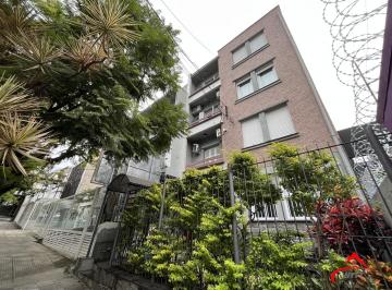 Apartamento · 85m² · 3 Quartos · Apartamento de 3 quartos com dependência de empregada bairro Moinhos de Vento