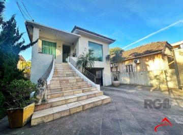 Comercial · 365m² · 14 Vagas · Casa comercial ou residencial com 14 vagas próxima á av. Teresópolis