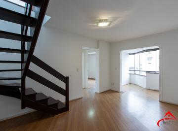 Apartamento · 137m² · 2 Quartos · 1 Vaga · Cobertura com 137m², no Bairro Cristal, de 2 dormitórios, sento uma suíte, ampla