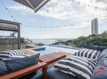Apartamento · 358m² · 3 Quartos · 3 Vagas · Cobertura de alto padrão, construtora Clave, vista perene para o Rio, 3 suítes,