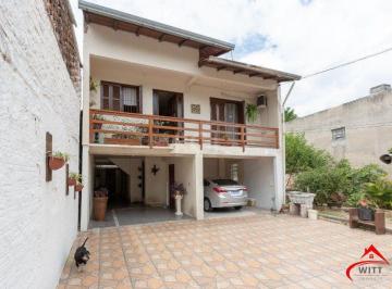 Casa · 161m² · 3 Quartos · 3 Vagas · Casa para Venda - 161m², 3 dormitórios, 3 vagas - Nonoai