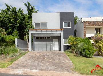 Casa · 300m² · 4 Quartos · 2 Vagas · Casa em condomínio no Terra Ville .Esta casa de alto padrão, dispõe de 4 suítes