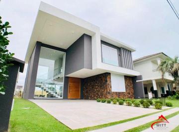 Casa · 330m² · 4 Quartos · 3 Vagas · Casa à venda - no Centro