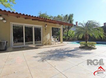 Casa · 230m² · 5 Quartos · 2 Vagas · casa com terreno de 900m² na Av. Eng. Ludolfo Boehl – Teresópolis