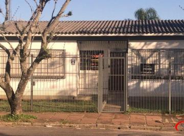 Casa · 80m² · 3 Quartos · Casa de 80m² localizada no bairro Passo das Pedras.