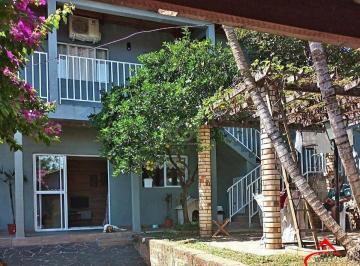 Casa · 300m² · 5 Quartos · 4 Vagas · Casa para Venda - 300m², 5 dormitórios, sendo 2 suites, 4 vagas - Bela Vista