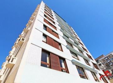 Apartamento · 105m² · 3 Quartos · 1 Vaga · Apartamento de três quartos, suíte e uma vaga de garagem no bairro Independência