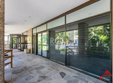 Comercial · 68m² · 1 Quarto · Loja Comercial na Av Cristóvão Colombo