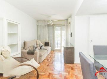 Apartamento · 64m² · 2 Quartos · 1 Vaga · Apartamento de 2 dormitórios com sacada,1 vaga, elevador no bairro Petrópolis.