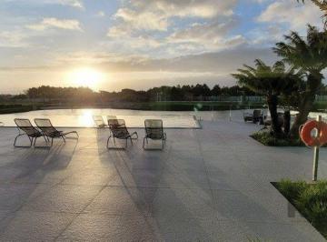 Casa · 300m² · 1 Quarto · Lote ESPECIAL A VENDA com 300m² (12x25) frente leste junto a infraestrutura prin