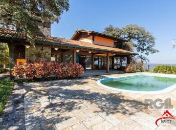 Casa · 482m² · 4 Quartos · 20 Vagas · Terreno de 5.200m², rodeado pela natureza, possuindo 482m² de área construída
