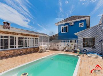 Casa · 128m² · 3 Quartos · 3 Vagas · Casa com piscina e 3 quartos à venda em Cachoeirinha