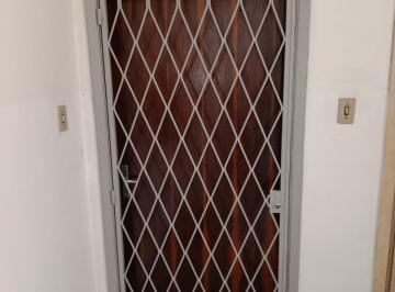 Apartamento · 50m² · 2 Quartos · APARTAMENTO 2 DORMITORIOS AV CAPIVARI BAIRRO CRISTAL