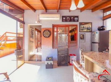Apartamento · 206m² · 3 Quartos · 1 Vaga · Cobertura com 3 quartos, Vaga e piscina São Sebastião.