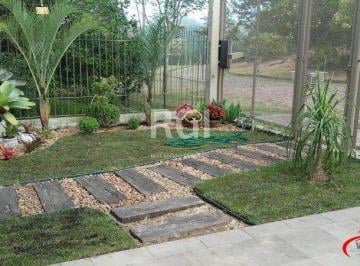 Casa · 350m² · 3 Quartos · 2 Vagas · Casa para Venda - 350m², 3 dormitórios, sendo 1 suites, 2 vagas - Alto Teresópol